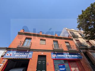 Casa  N/a. Vivienda en planta alta junto al centro
