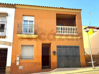 Maison jumelée à Calle belgica 3. Vivienda adosada  sanlucar la mayor