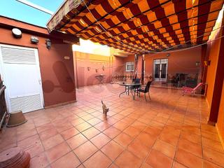 Casa adosada en Calle belgica 3. Vivienda adosada  sanlucar la mayor