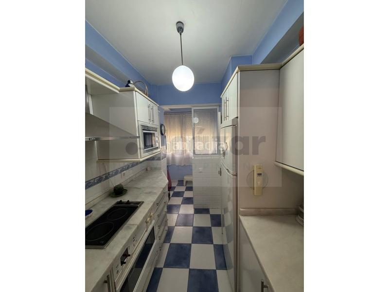 Foto 58ee4874-56a8-40f0-a13f-f73f138e949a. Pis amb aparcament a Barrio del Nervión Sevilla