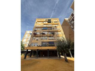 Piso  Avenida cruz del campo. Piso junto a gran plaza