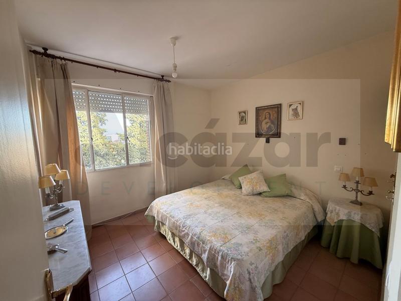 Foto 95b6a7d0-0b7d-4e09-90ed-3e51a643c073. Pis amb aparcament a Barrio del Nervión Sevilla