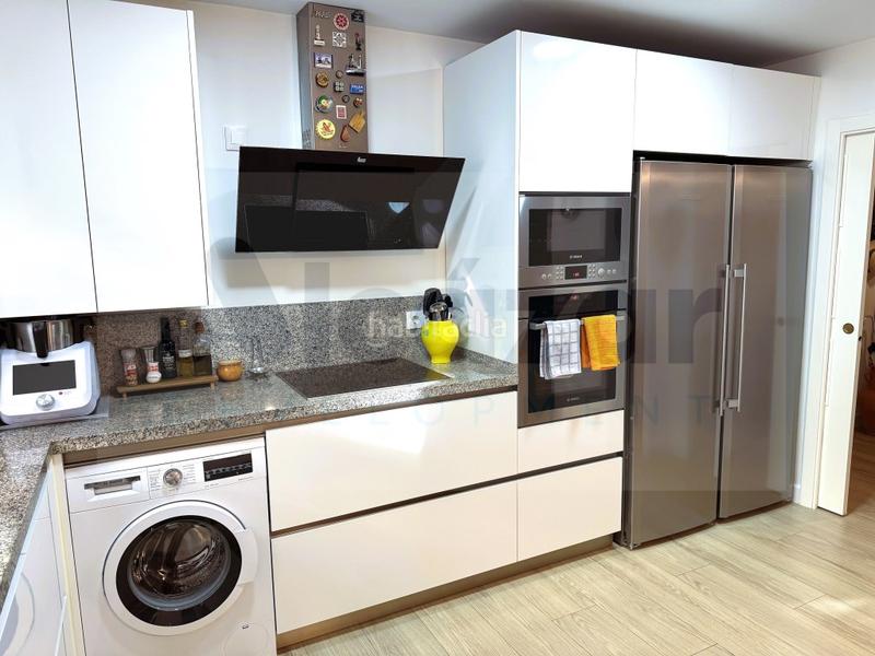 Foto b4bf13b5-c86c-403c-abfc-252ddf07ea61. Appartamento con riscaldamento in San Carlos - San José Sevilla