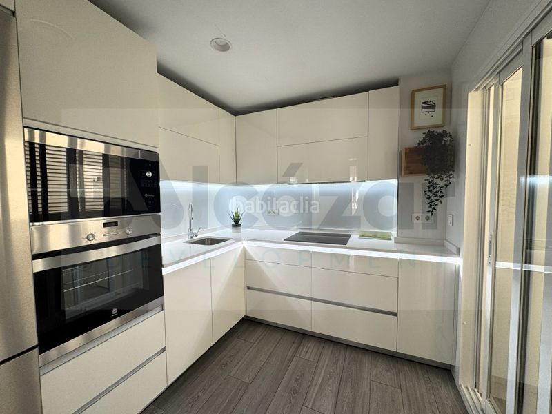 Foto 5a383d4c-248d-420f-8922-baff2eb7b001. Pis amb aparcament piscina a Santa Clara Sevilla