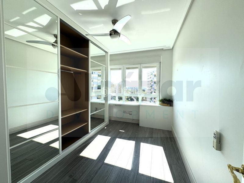 Foto 93891a22-fade-48ef-a442-b82d05b83dfb. Pis amb aparcament piscina a Santa Clara Sevilla