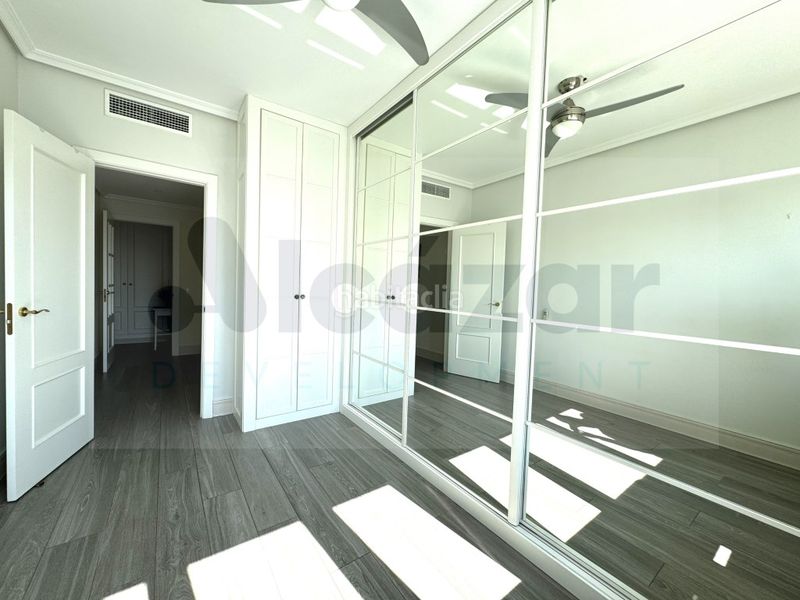 Foto 9e68a7ed-bf50-427a-b77c-291a7759701d. Pis amb aparcament piscina a Santa Clara Sevilla