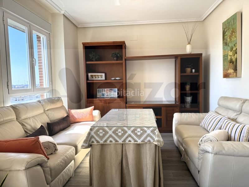 Foto fc650f30-b6a0-4790-b4ca-60a102937cc1. Pis amb aparcament piscina a Santa Clara Sevilla