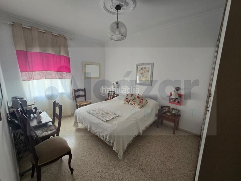 Foto 513cd139-1606-4f21-8299-ca25e28741c6. Casa amb aparcament a Centro Alcalá de Guadaira