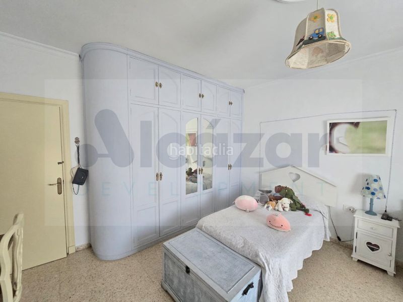 Foto 87ede78b-b267-4871-8c7b-78c03a0e8e50. Casa amb aparcament a Centro Alcalá de Guadaira