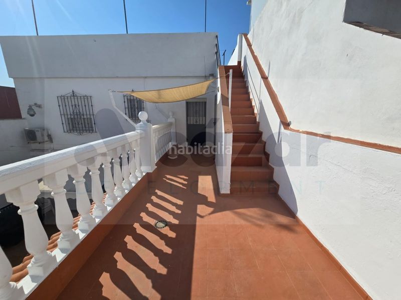 Foto ffaa5a05-6942-4c40-953b-6339e8cfac20. Casa amb aparcament a Centro Alcalá de Guadaira