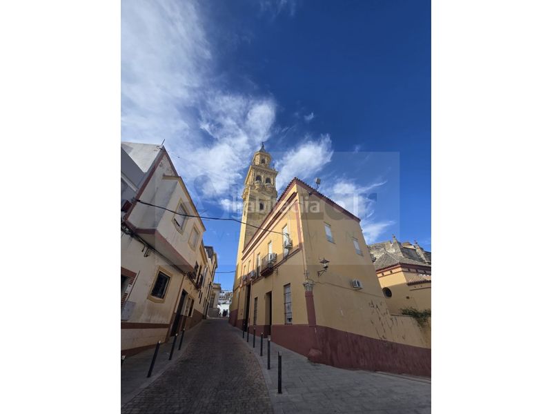 Foto f4ec3bda-f562-4dd8-a079-3e4ea5153997. Pis amb aparcament a Centro Alcalá de Guadaira
