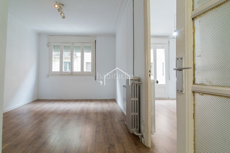 Foto 1eecac4c-bf19-4d33-a299-e702e64adb4a. Pis amb calefacció a Raval Barcelona