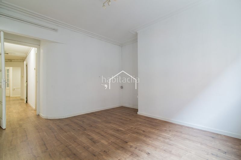 Foto 9927bc58-6296-4235-ac8f-229c94e02093. Pis amb calefacció a Raval Barcelona