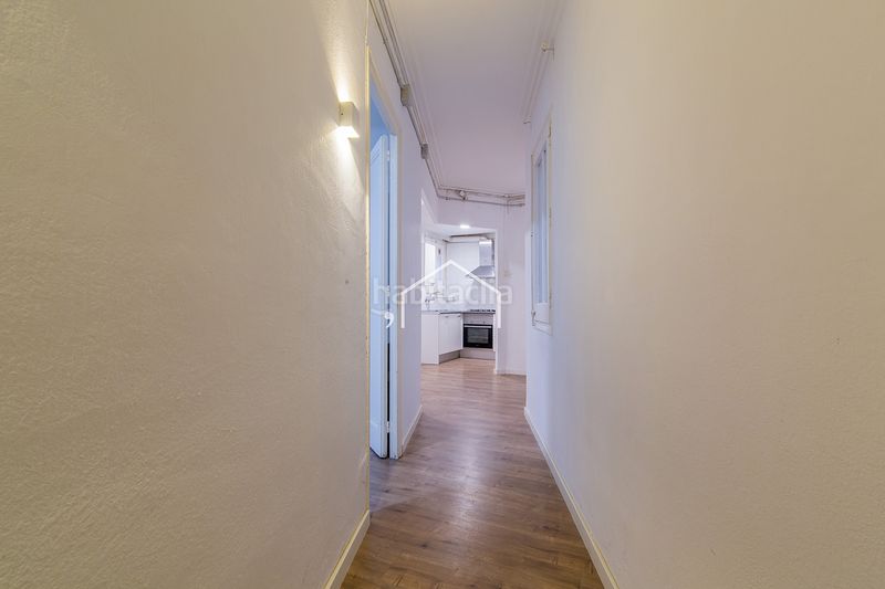 Foto c89533f0-6052-4e7d-ac9c-6c696d33ddc4. Pis amb calefacció a Raval Barcelona