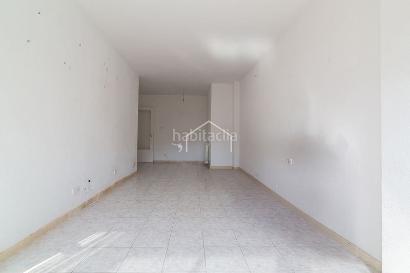 Foto a6e6abeb-e442-4fb0-a8a4-c5ad1ca26513. Pis amb aparcament a Teià