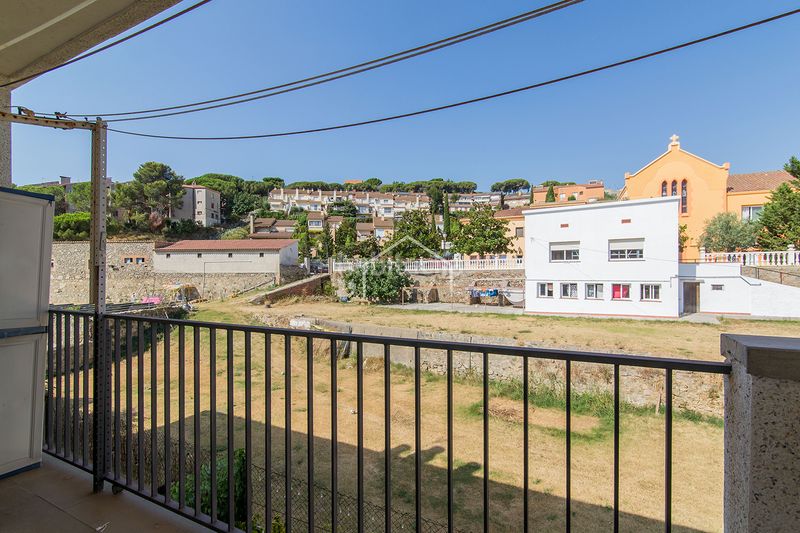 Foto b86d72e3-0299-4bc6-b527-c0a4623c3337. Pis amb aparcament a Teià