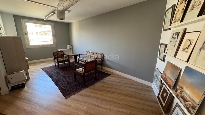 Foto 2de2c359-5deb-4b91-8a5c-04f0f69502a3. Alquiler local comercial en Eixample Nord Girona