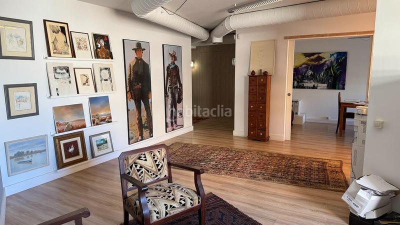 Foto 9513c535-8164-4ec9-b283-5e9f7ca047ac. Lloguer local comercial a Eixample Nord Girona