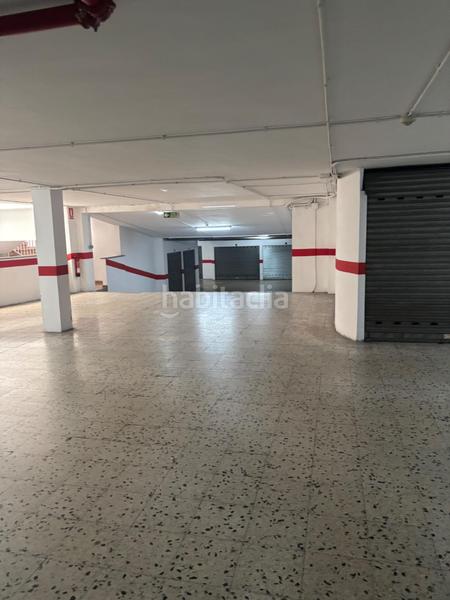 Foto 9ba30fa7-cc32-4839-b1a7-04ea7103293a. Parking voiture dans La Devesa Girona