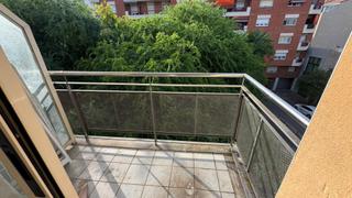 Pis a Santa Eugenia. Luminoso piso de 3 habitaciones con ascensor en girona