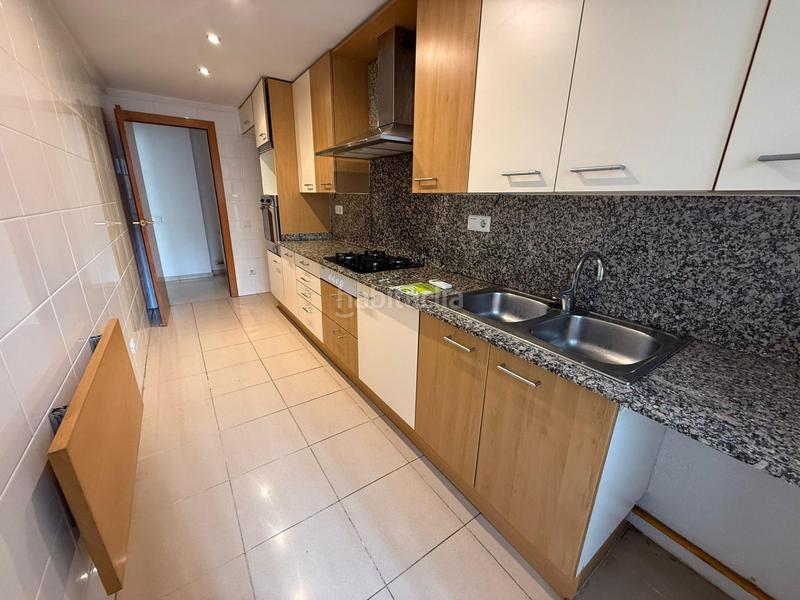 Foto a721fd22-ab4d-45d0-bd4c-143eb1e2c151. Alquiler piso pis a La Devesa dues habitacions en Girona