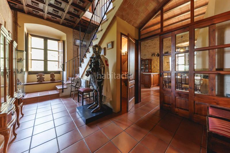 Foto 476ab4e8-b78d-41b6-b647-9c45de5b0083. Masía torre d castillo del siglo x con licencia turística y beneficios fiscales, en venta en girona en Amer