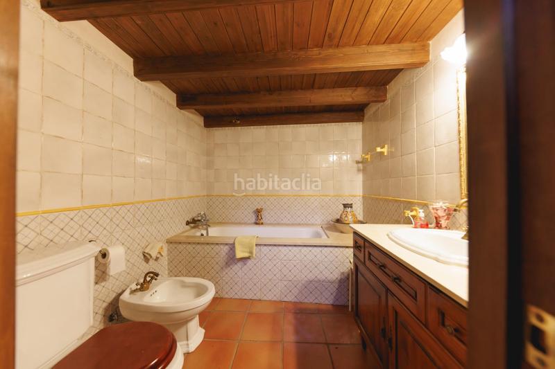 Foto 54ecdc6a-b60b-4e90-adfe-495f2d3ea13c. Masía torre d castillo del siglo x con licencia turística y beneficios fiscales, en venta en girona en Amer