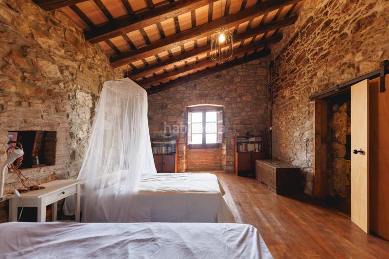 Foto 5c31be6a-2c86-4b32-81cb-8be85e8b98fa. Masía torre d castillo del siglo x con licencia turística y beneficios fiscales, en venta en girona en Amer