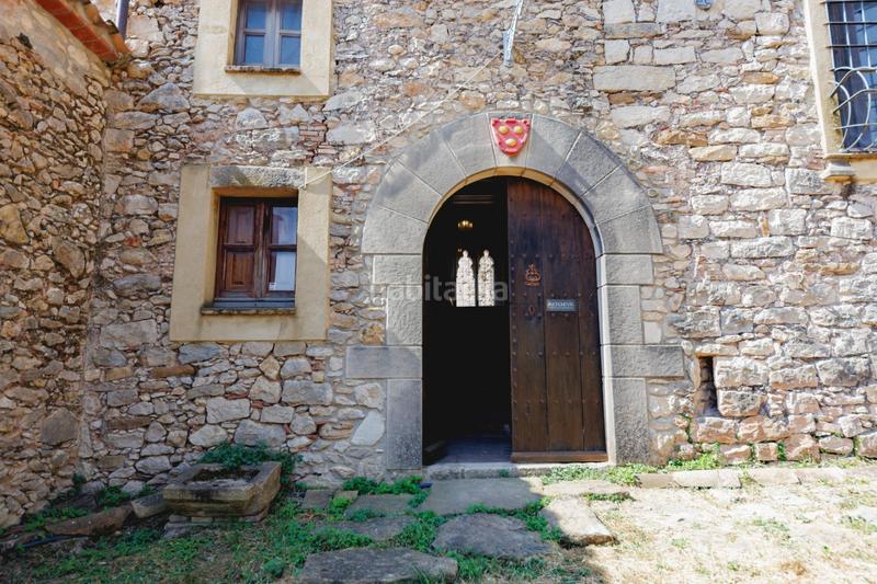 Foto 6b6deb12-15d3-4eca-b329-bba63cb76aac. Masía torre d castillo del siglo x con licencia turística y beneficios fiscales, en venta en girona en Amer