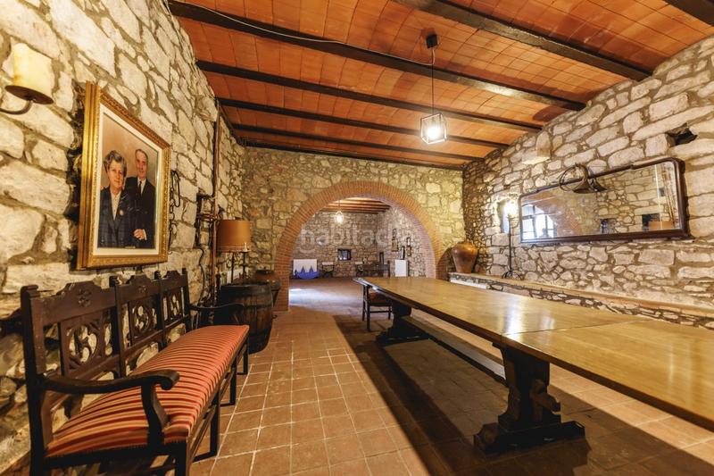 Foto 7cc80a7b-8e76-4bfa-8600-f72890522159. Masía torre d castillo del siglo x con licencia turística y beneficios fiscales, en venta en girona en Amer