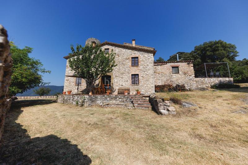 Foto 803faf35-2f88-4b5a-bdf6-b8b574f5c7d2. Masía torre d castillo del siglo x con licencia turística y beneficios fiscales, en venta en girona en Amer