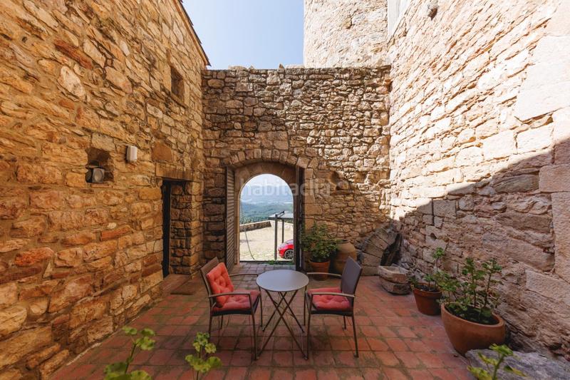 Foto afa60e80-97c4-4088-9b96-1d7ccb9ac0d7. Masía torre d castillo del siglo x con licencia turística y beneficios fiscales, en venta en girona en Amer