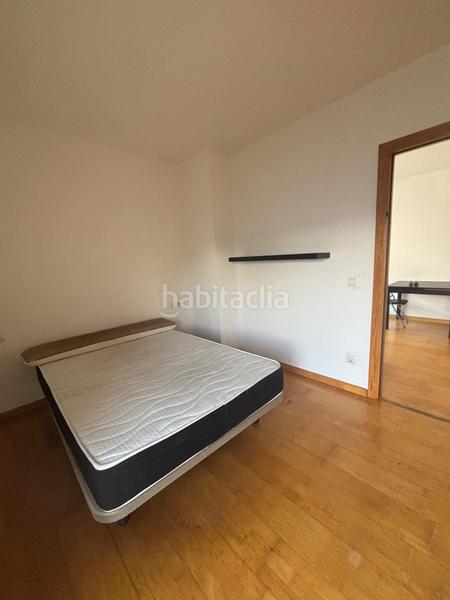 Foto 3ee010e7-a1e6-4c8e-bcd1-571e3a83f64c. Alquiler piso lloguer a dues habitacions en Eixample Sud-Migdia Girona