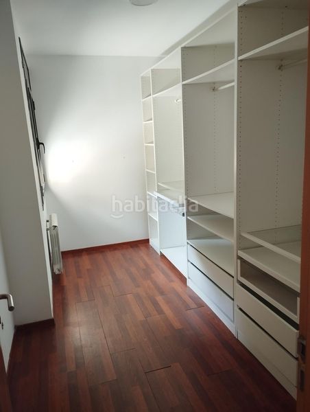 Foto fdf1a115-330b-41d0-b5c0-871434ac06af. Xalet amb aparcament a Bescanó
