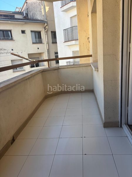 Foto e9c3af75-960b-4f2c-93c8-92104b22b130. Rent flat with heating parking in Eixample Nord Girona