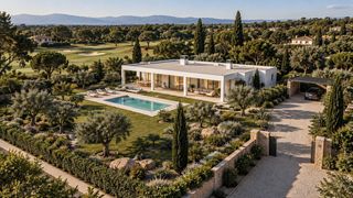 Chalet en Peralada. Villa de obra nueva llave en mano en golf peralada con parcela d