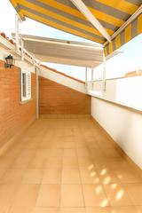 Dplex a Ca nOriol. Duplex de 5 habitaciones en ca  n oriol