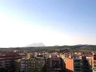 Appartement à Progrés. Piso con ascensor en el grupo 25 de septiembre