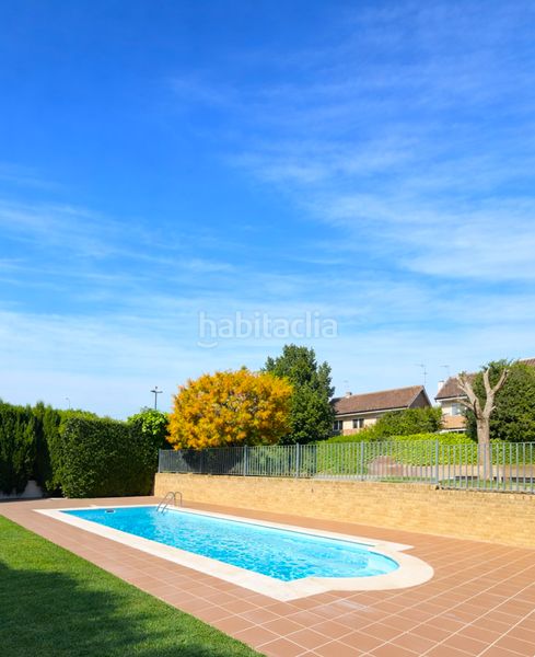 Foto 1626beaf-6f61-4ea9-8d7d-83b1cb0cd44e. Casa adossada amb calefacció aparcament piscina a Matadepera
