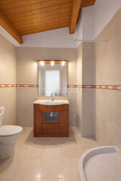 Foto 4917c457-a81c-4171-a969-26e93e732364. Casa adossada amb calefacció aparcament piscina a Matadepera
