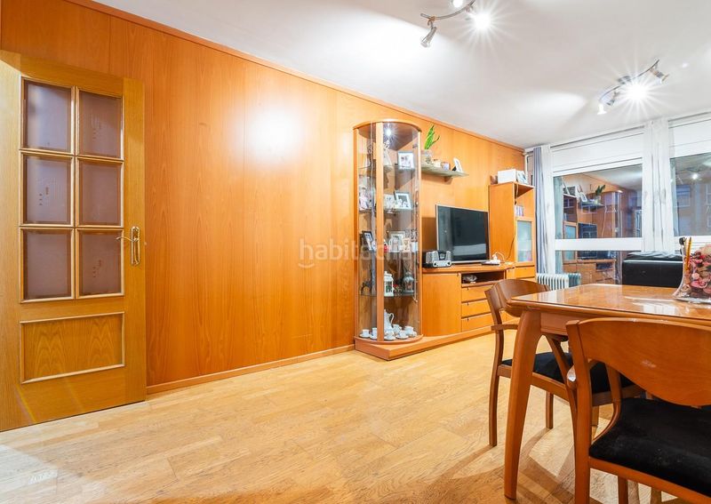 Foto f1926c4a-7c56-49ab-9df9-272e3128a004. Pis amb calefacció aparcament a Zona Esportiva Terrassa