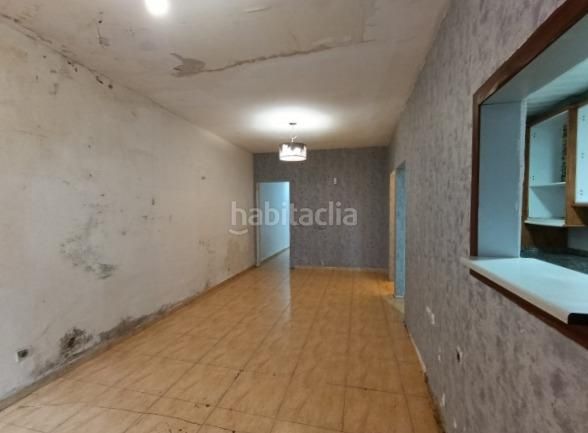 Foto 79b3e770-33ac-48aa-ad84-270ee2b6d739. Casa adossada a Poble Nou Terrassa
