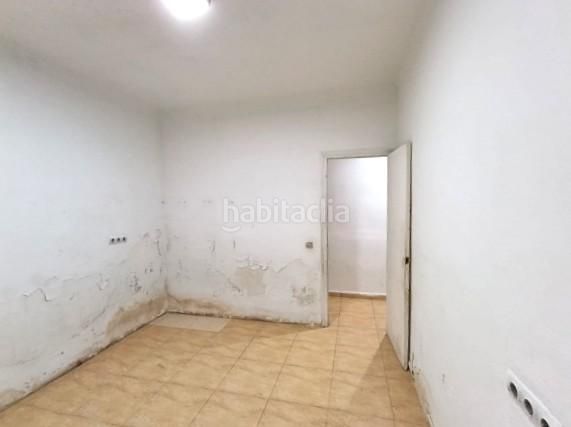 Foto cee6d50a-d4ee-4100-96a8-878e3a6c7fa9. Casa adossada a Poble Nou Terrassa