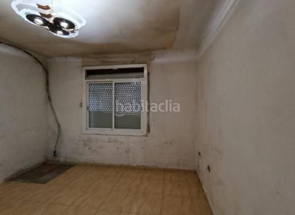 Foto f2816c2d-0470-4f40-a7c1-22653de37021. Casa adossada a Poble Nou Terrassa