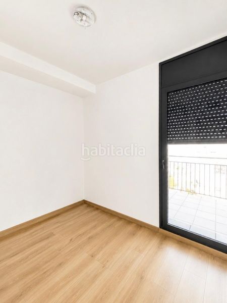 Foto f30e423e-e5fb-4cb5-b334-e07e615c18a9. Dúplex amb calefacció aparcament a La Cogullada Terrassa