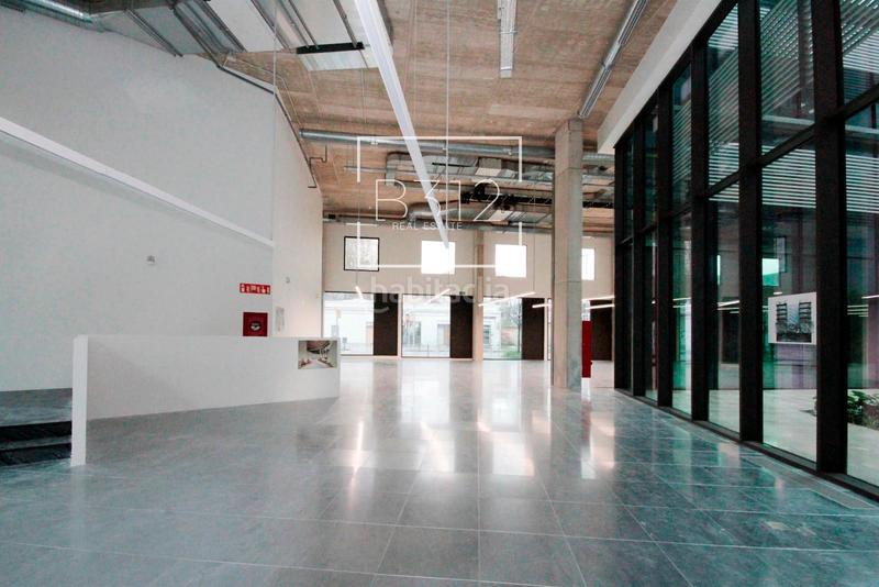 Foto 6d4042a3-6e79-444c-a9c5-7b66b8ae1f7d. Lloguer local comercial a pere iv 416 a Provençals del Poblenou Barcelona