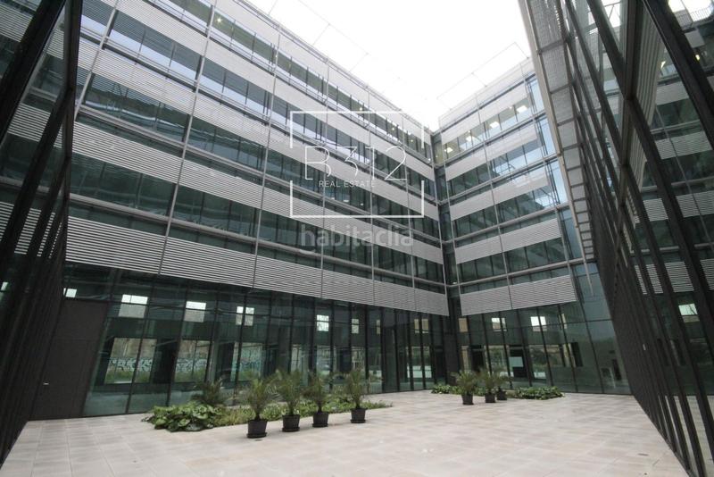 Foto 08262b61-3793-4232-b6de-4229ae88a6c1. Miete geschäftsraum in pere iv 416 in Provençals del Poblenou Barcelona