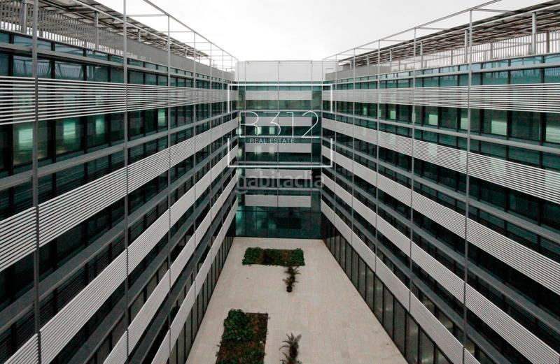 Foto ea80555d-8f8f-4026-9639-752d89e9eff5. Rent business premise in pere iv 416 in Provençals del Poblenou Barcelona