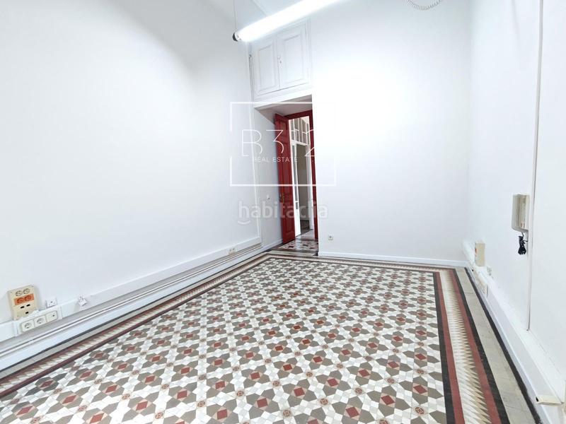 Foto 5a23b91f-2b44-4cbd-94d7-b24087625516. Location bureau avec chauffage dans Dreta de l´Eixample Barcelona