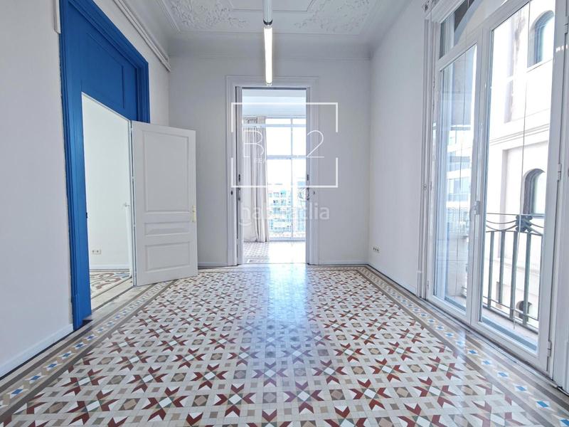 Foto c6ac7420-fb2d-401e-8171-a6cd26db4c4d. Location bureau avec chauffage dans Dreta de l´Eixample Barcelona